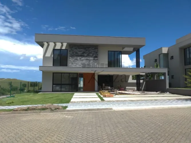 Oportunidade - Casa em Condomínio - Reserva do Paratehy Norte - 4 Dormitórios - 720m².