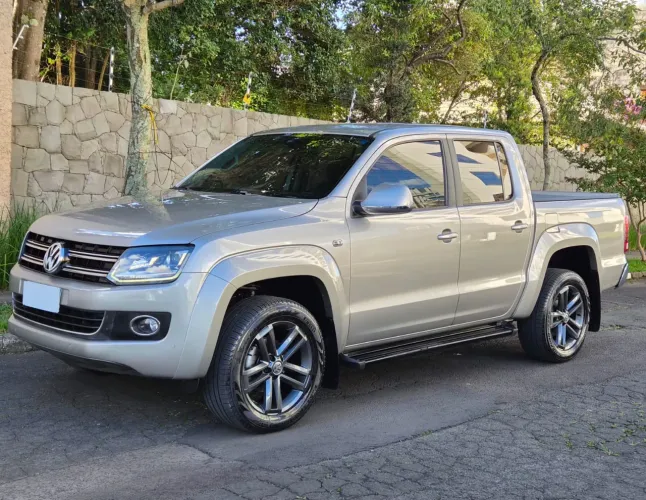 Volkswagen Amarok High.cd 2.0 16V TDI 4X4 Dies. AUT 2015