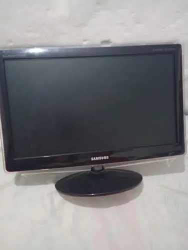 MONITOR-TV LCD SAMSUNG (PARA RETIRADA DE PEÇA)