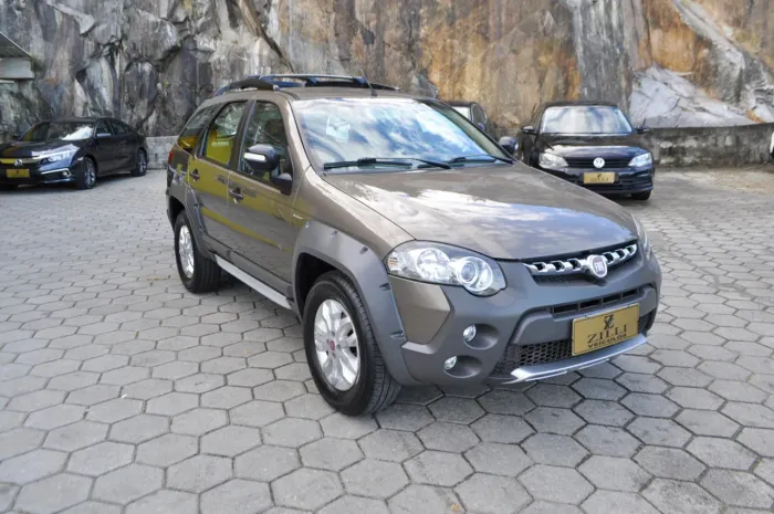Fiat Palio Weekend Adventure 1.8 8V 103cv 4P 2013
