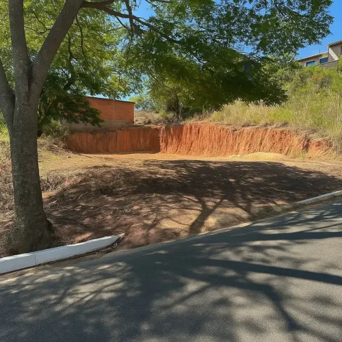 Excelente Terreno Venda no Jardim Vitoria