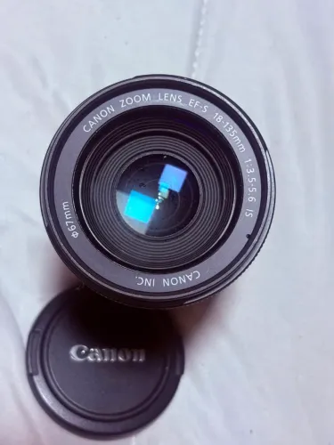 Canon EF-S 18-135mm IS | Zoom 18-135mm<br><br>Estabilizada