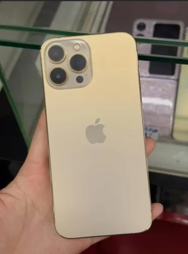 iPhone 13 Pro Max dourado 128 GB 6 meses de garantia