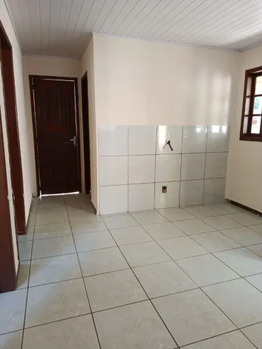Riacho de água cristalina