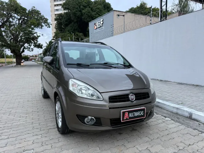 Fiat Idea Essence 1.6 Flex 16V 5P 2012