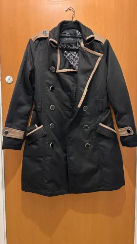 Sobretudo feminino elegante tamanho G, Modelo acinturado.