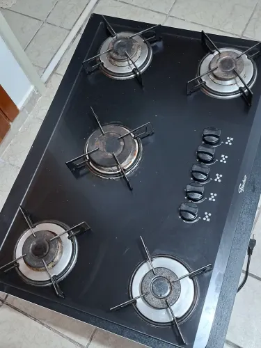 Cooktop 5 bocas com estrutura USADO