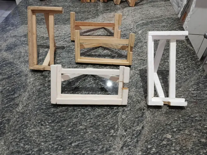 Suporte em madeira MDF para celular