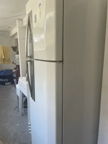 Geladeira Electrolux Frost Free 459L Modelo DF54 ( Em bom estado )