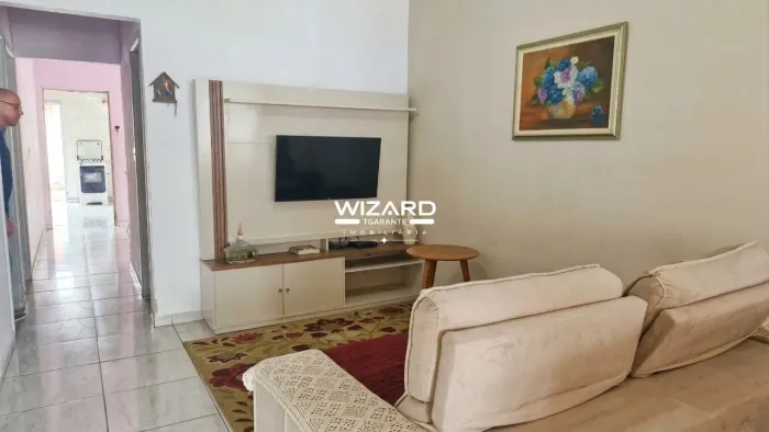 Casa com edícula à venda, com 2 quartos, 160m² - Jardim Diamante - SJC
