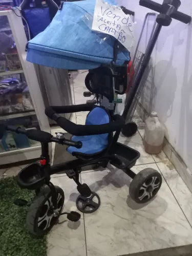 Carrinho para crianca até 2anos e meio.