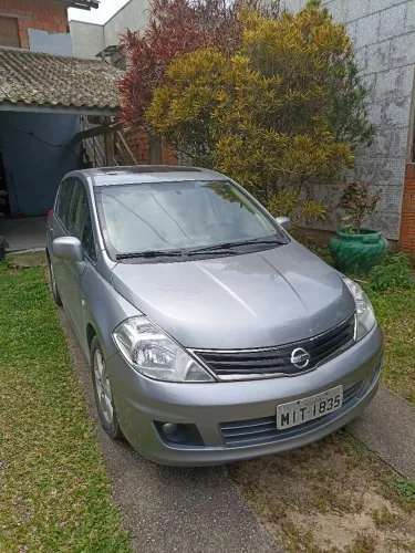 Nissan Tiida SL 1.8/1.8 Flex 16V Mec. 2012