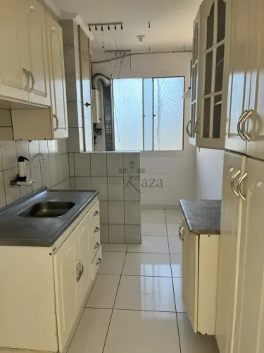 Imóvel para aluguel possui 64 metros quadrados com 3 quartos