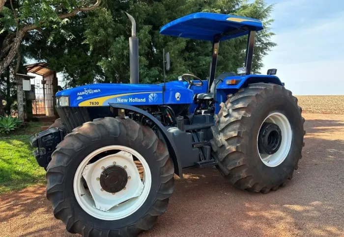 Trator New Holland * - Entrada de 10%