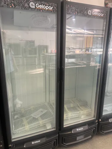 Geladeira expositora congelados