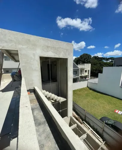 Sobrado Triplex em Condomínio Solar Florença - Rua Nicola Pellanda, Umbará