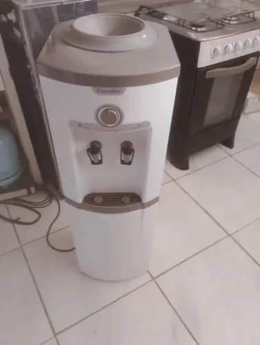 Gela água coluna