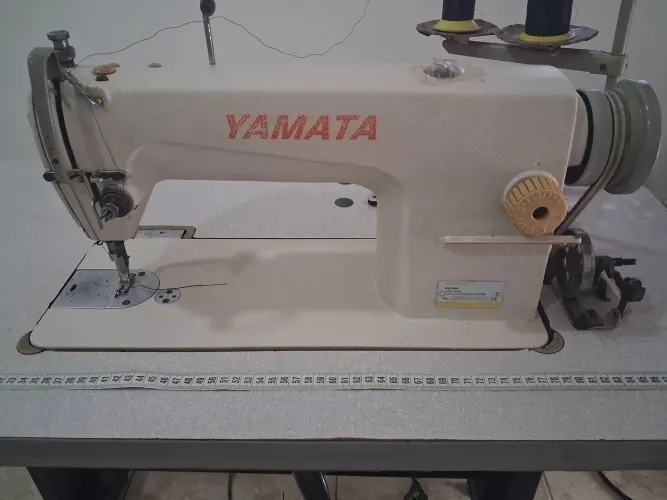 Vende se maquina de costura reta