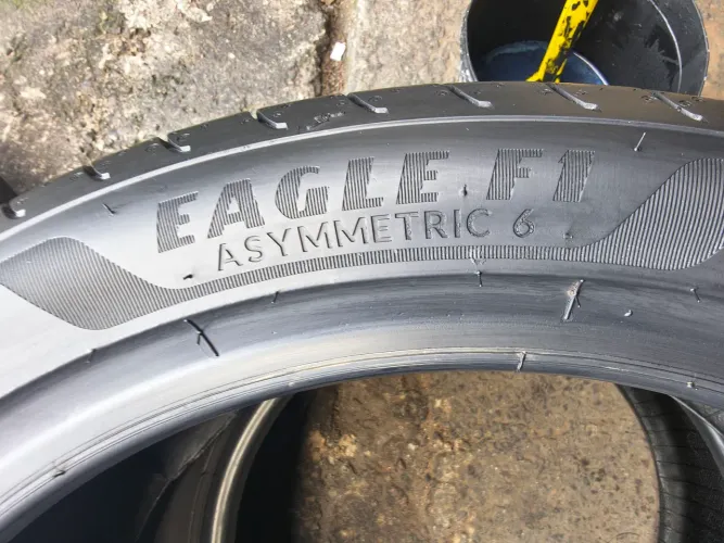 2 pneu semi novo 215-45-18 Goodyear Eagle F1 obs: São vulcanizados