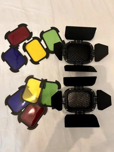 KIT- 2 Refletor Barndoor com 8 filtros de gel para  AD200 Speedlight Head