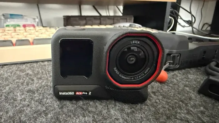 Câmera Insta360 Ace Pro 2 - Duas Baterias, Cage, Tripé e proteror de tela