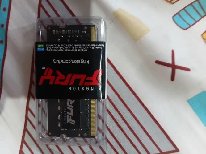 Memória FURY DDR4 8gb Ram "LACRADO"