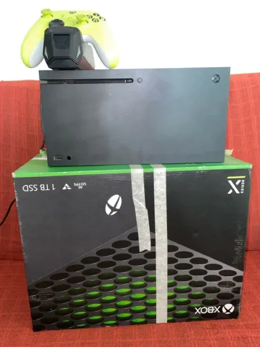 Xbox series X 1 ano de uso ( praticamente zero )