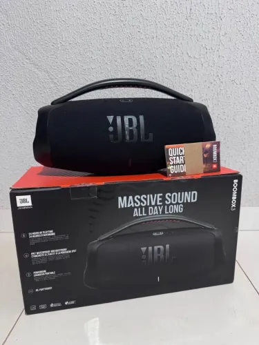 JBL Bombox 3 na cor preta