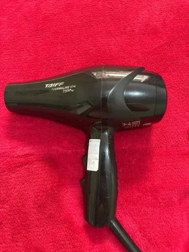 Secador de cabelo 220 v