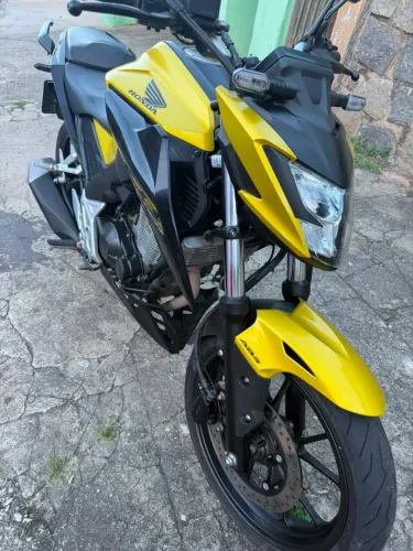 Honda CB300 2024