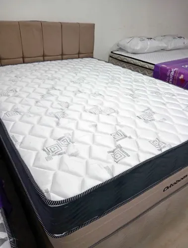 Colchão de casal (novo) entrego