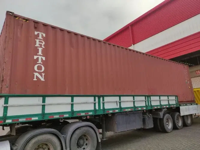 Containers Dry em ótima conservação