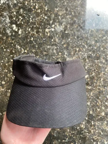 viseira nike