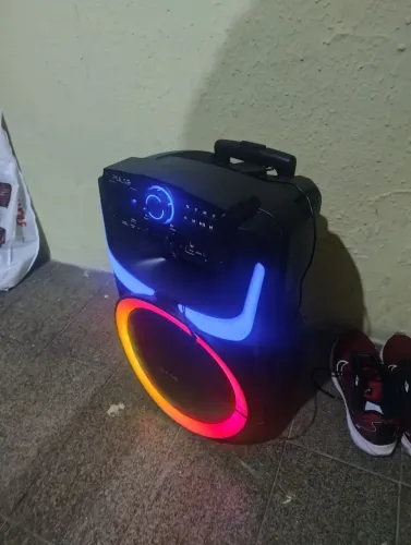 Vendo caixa de som grande
