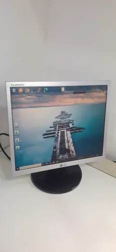 MONITOR LG 15" + CABOS - EM OTIMO ESTADO