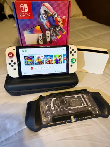 Nintendo Switch OLED - DESBLOQUEADO