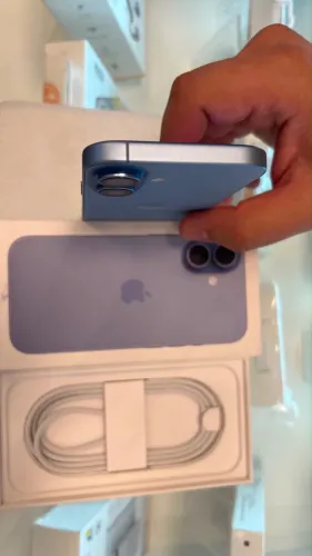 iPhone 17