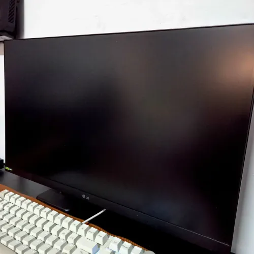 Monitor Gamer LG UltraGear 24" IPS 180Hz 1ms