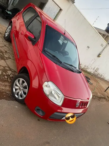 Fiat Uno Economy Celeb. 1.4 EVO F. Flex 8V 4P 2013