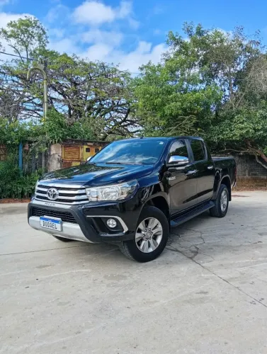 Toyota Hilux CD SRV 4X4 2.8 TDI Diesel Aut. 2017