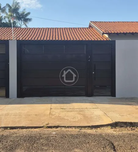CASA COM 2 DORMITORIOS NO JD IMA