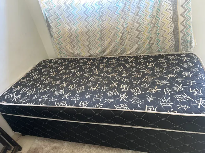 Cama de solteiro 