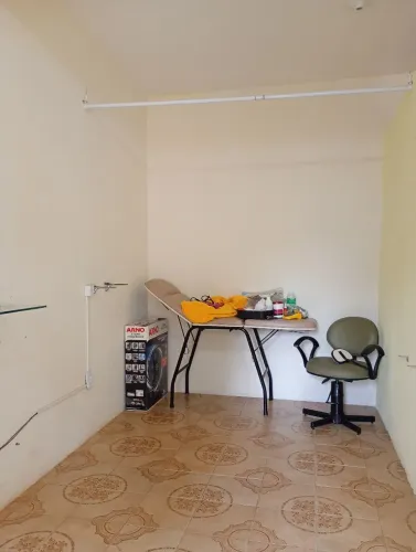 Alugo imóvel em frente de rua na liberdade para ponto comercial