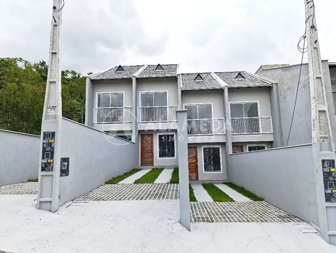 SOBRADO A VENDA NO BAIRRO ITOUPAVA CENTRAL!