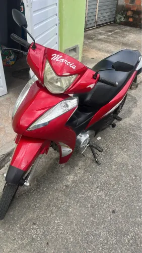 Moto avelloz 2022