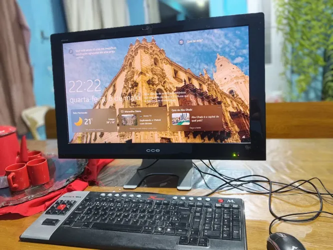 Computador com CPU embutida