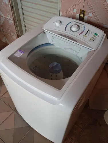 600. REAIS, MÁQUINA LAVAR 12 KG , ELECTROLUX