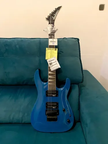 Guitarra Jackson JS32 DKA Bright Blue Nova na Caixa