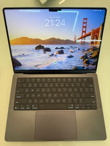 MacBook Pro 14 - M5 16GB 1TB - AppleCare 2 anos