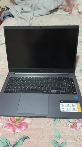 Vendo notebook galaxy book ( leia )